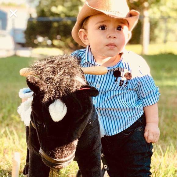 Meet your Posher, Heriberto - Picture 1 of 1